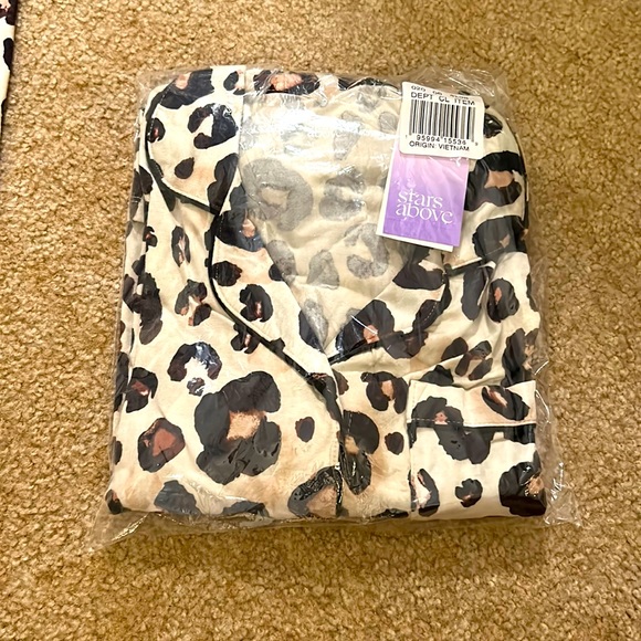 Stars Above Soft Pajama Set FIRM PRICE - Picture 2 of 6